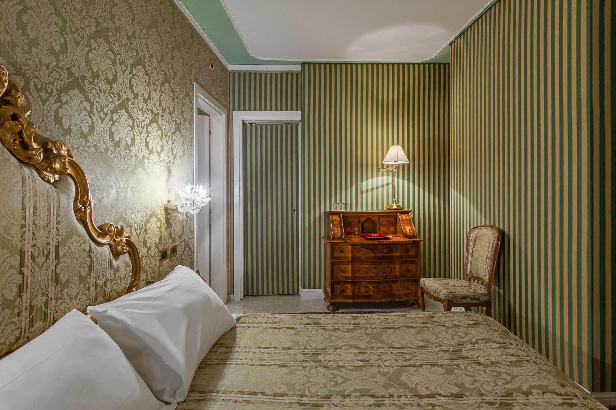 Al Ponte Antico Hotel เวนิส ภายนอก รูปภาพ
